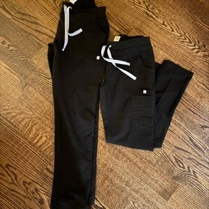 FIGS Women's Black Yola - Petite Skinny Scrub Pants - XXS - Black *2 PAIRS*